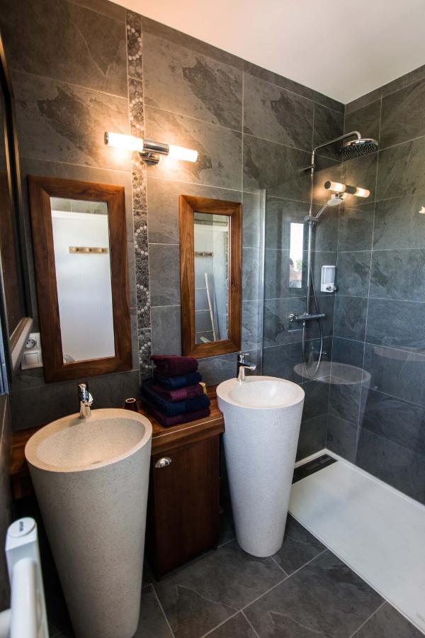 Les Cuves - Saintes Bed & Breakfast Chaniers Bagian luar foto