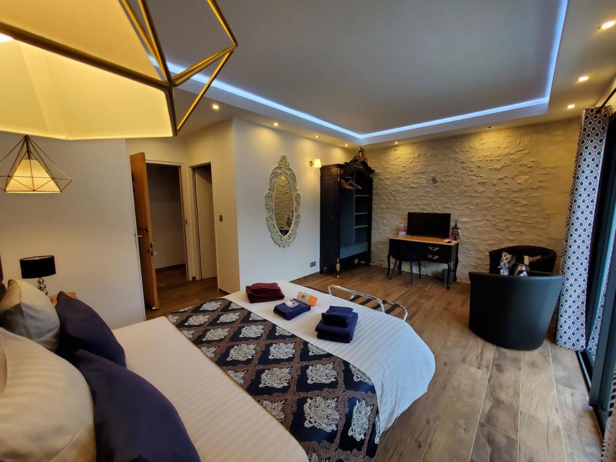 Les Cuves - Saintes Bed & Breakfast Chaniers Bagian luar foto
