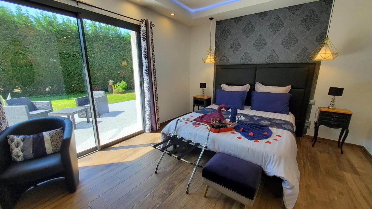 Les Cuves - Saintes Bed & Breakfast Chaniers Bagian luar foto