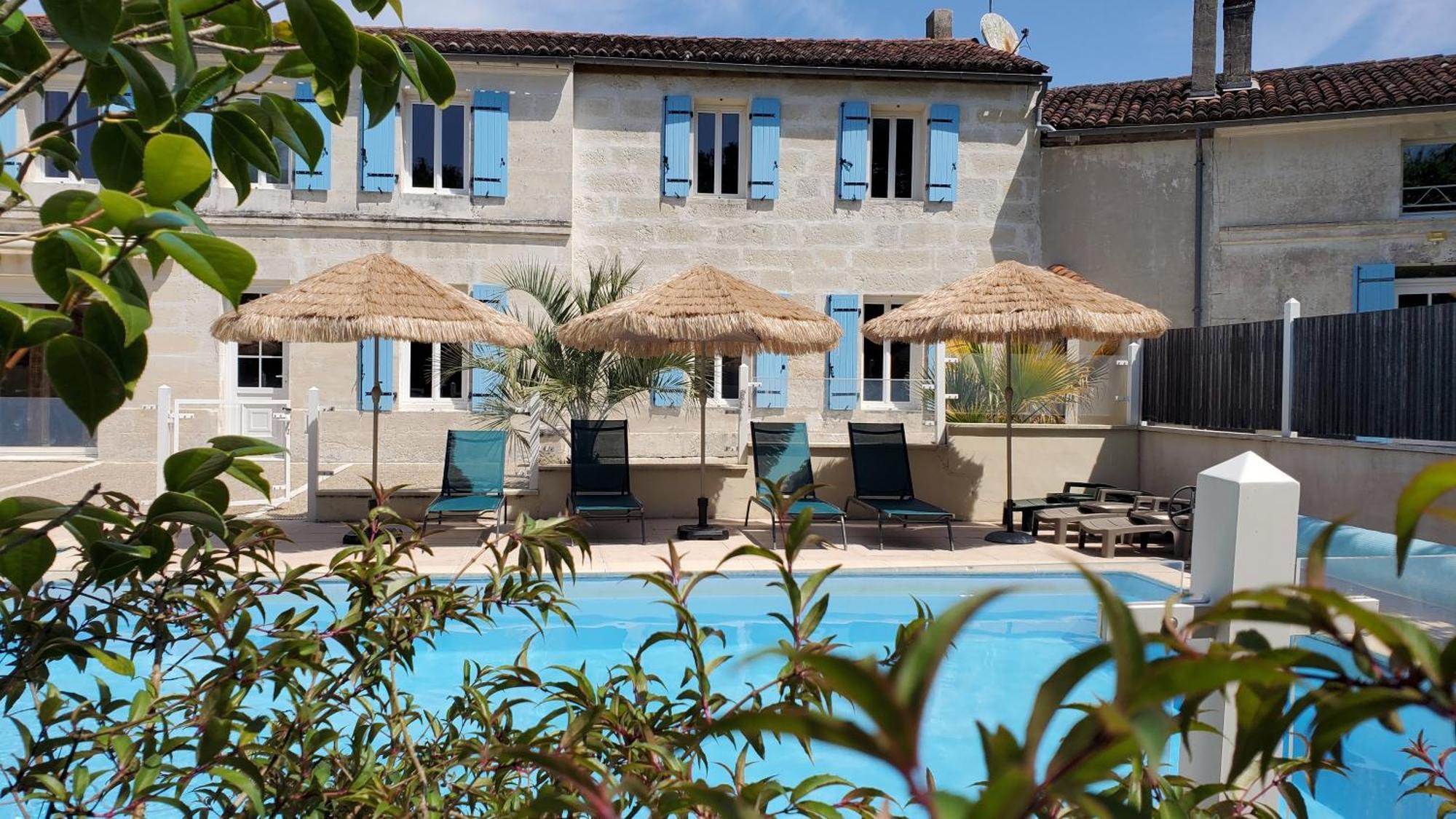 Les Cuves - Saintes Bed & Breakfast Chaniers Bagian luar foto