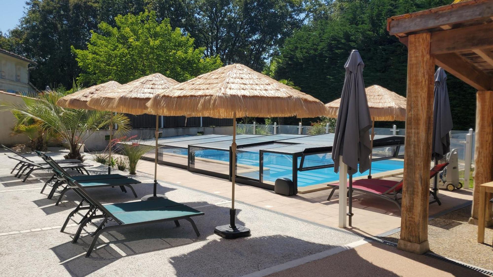 Les Cuves - Saintes Bed & Breakfast Chaniers Bagian luar foto